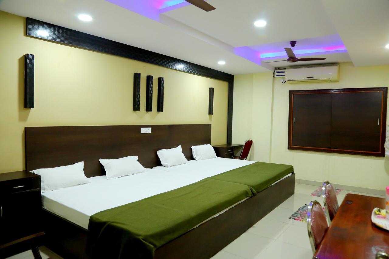 Divya Lodge Hyderabad Ngoại thất bức ảnh