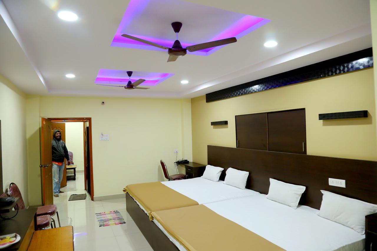 Divya Lodge Hyderabad Ngoại thất bức ảnh