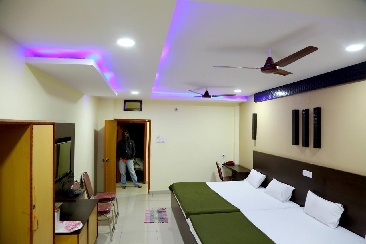Divya Lodge Hyderabad Ngoại thất bức ảnh