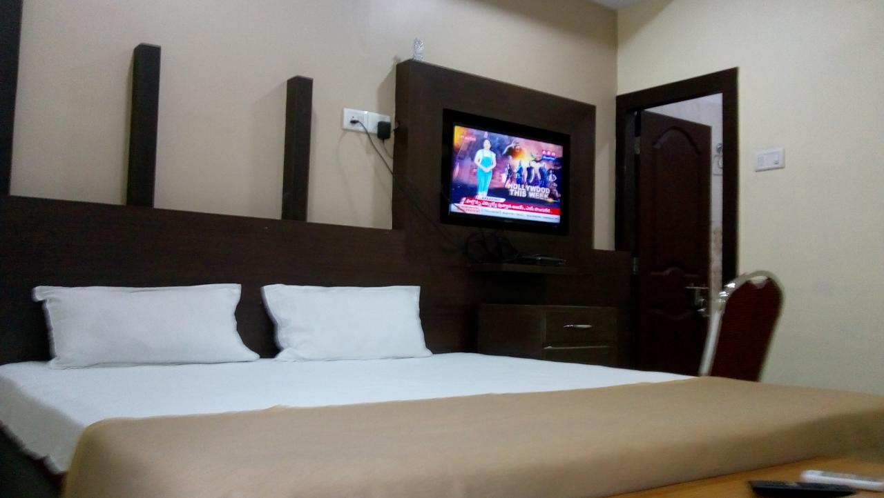 Divya Lodge Hyderabad Ngoại thất bức ảnh